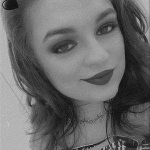 Meet your Posher, Vanessa